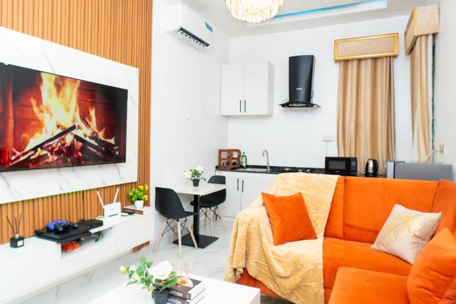 Urban Retreat Luxury Shortlet Apartment Lekki Ajah Lagos With Pool And Gym Eksteriør billede